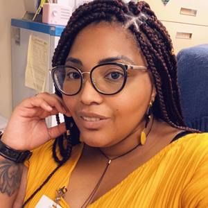 Meet your Posher, Erica